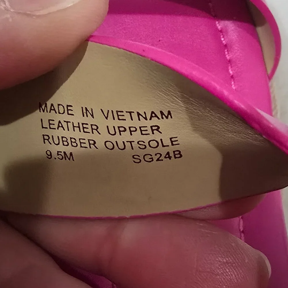 NWOB MICHAEL Michael Kors Hot Pink Espadrille Wedge Sandals